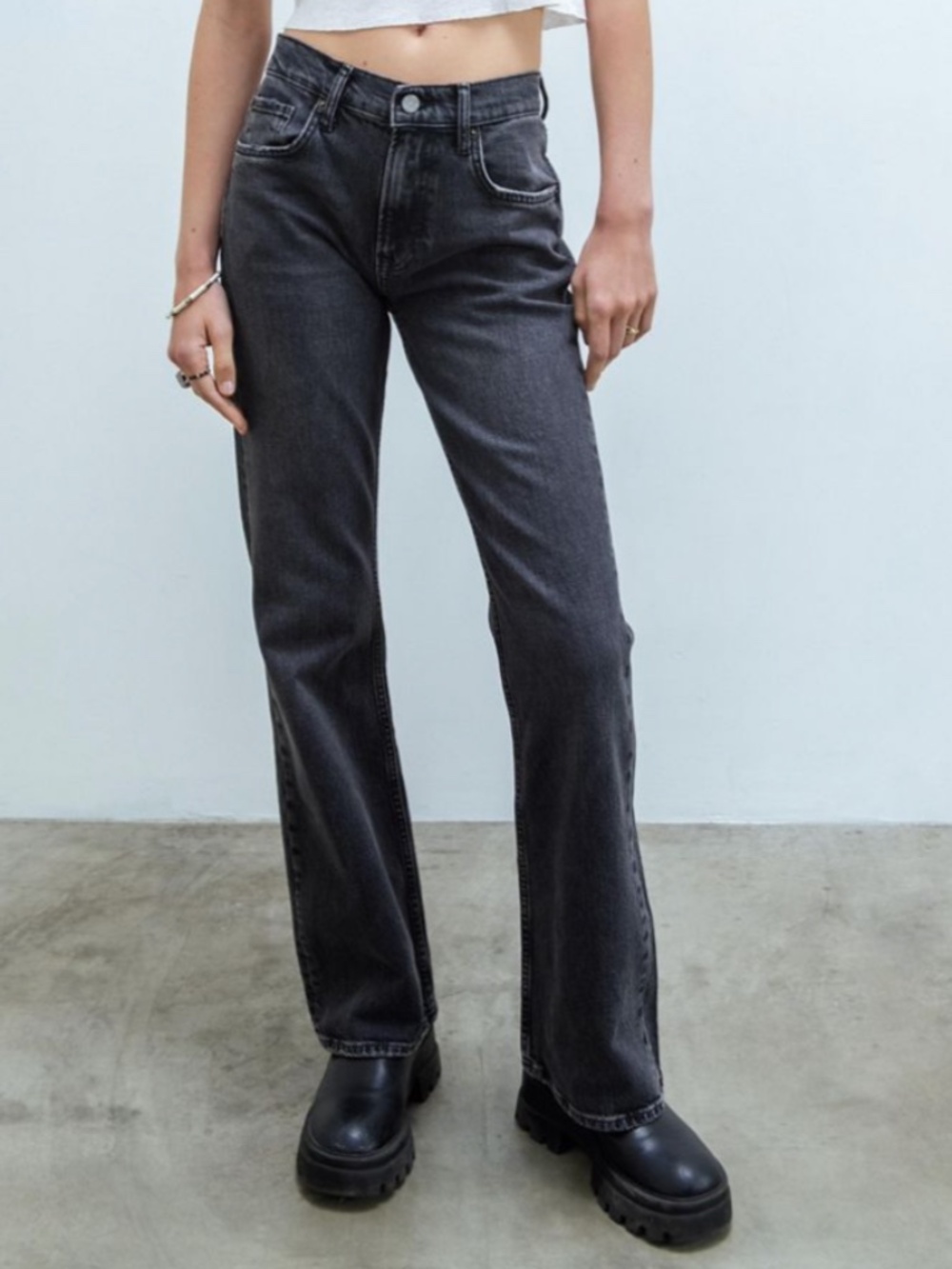 BDG 90s Mid Rise Bootcut Jeans Black Size 28